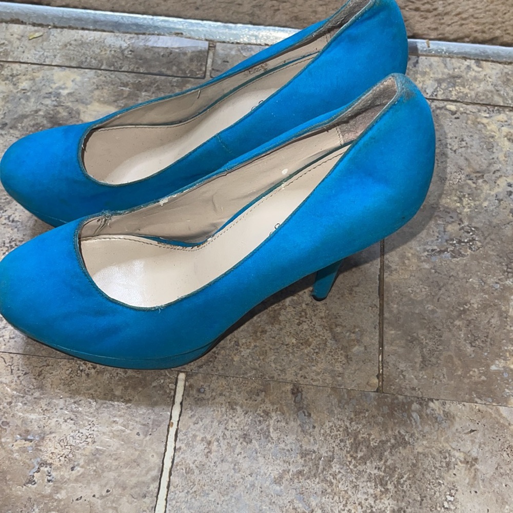 Turquoise Breckelle’s Heels 👠 - Picture 2 of 6